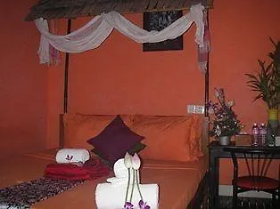 Palm Garden Hotel 2*